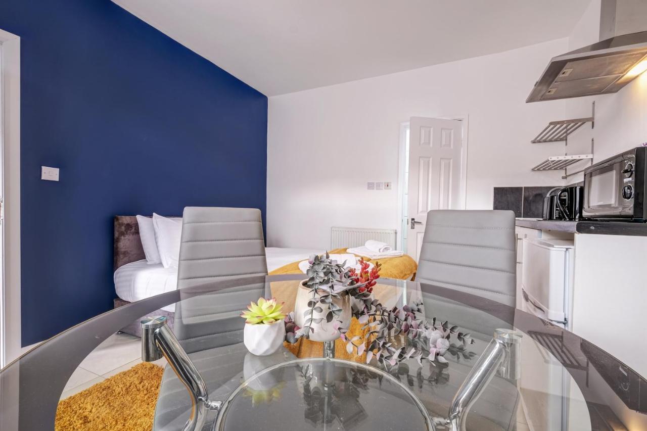 Fernbank Rooms Sudbury Hill, Harrow, Self-Contained Studios With En-Suite Harrow on the Hill Exterior foto