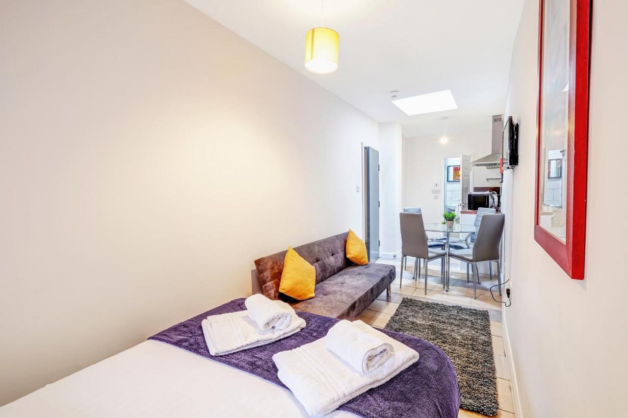Fernbank Rooms Sudbury Hill, Harrow, Self-Contained Studios With En-Suite Harrow on the Hill Exterior foto