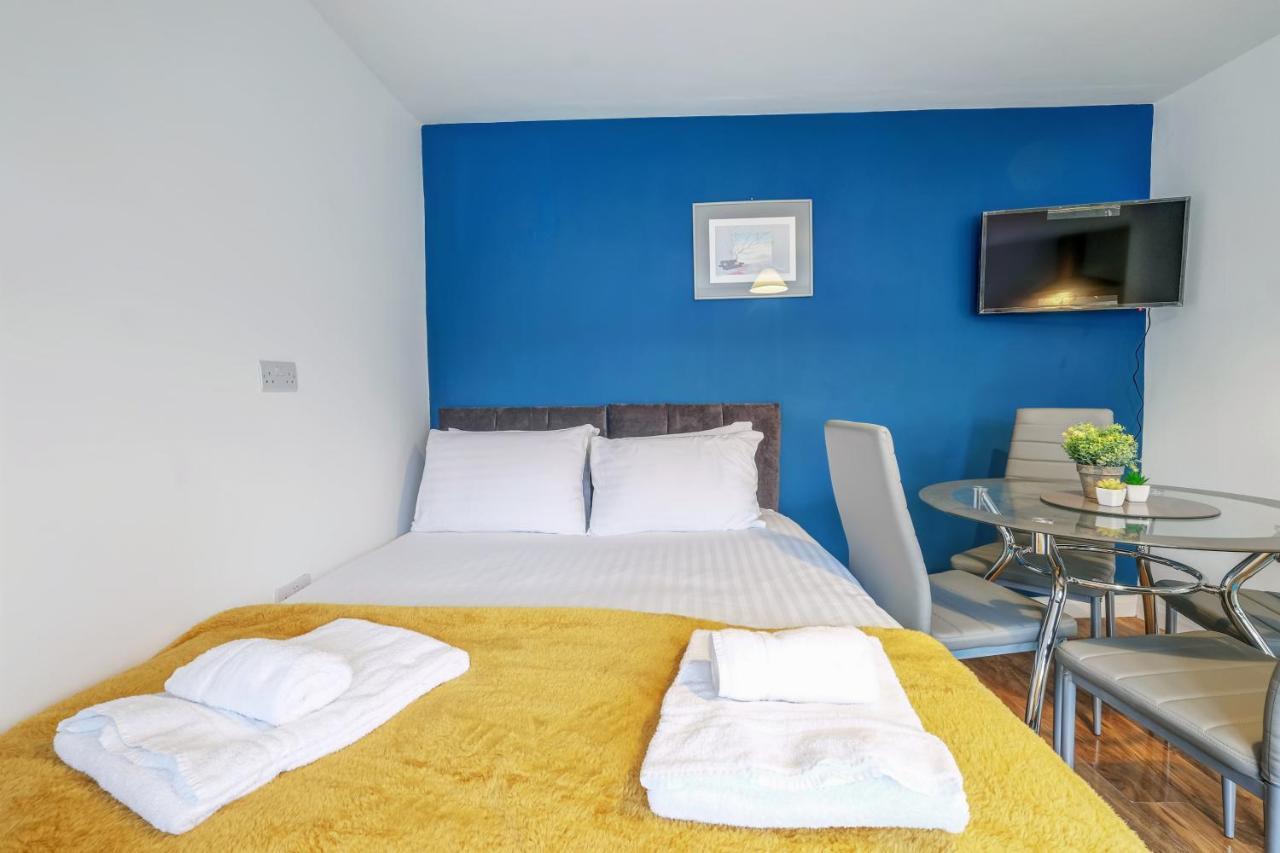 Fernbank Rooms Sudbury Hill, Harrow, Self-Contained Studios With En-Suite Harrow on the Hill Exterior foto
