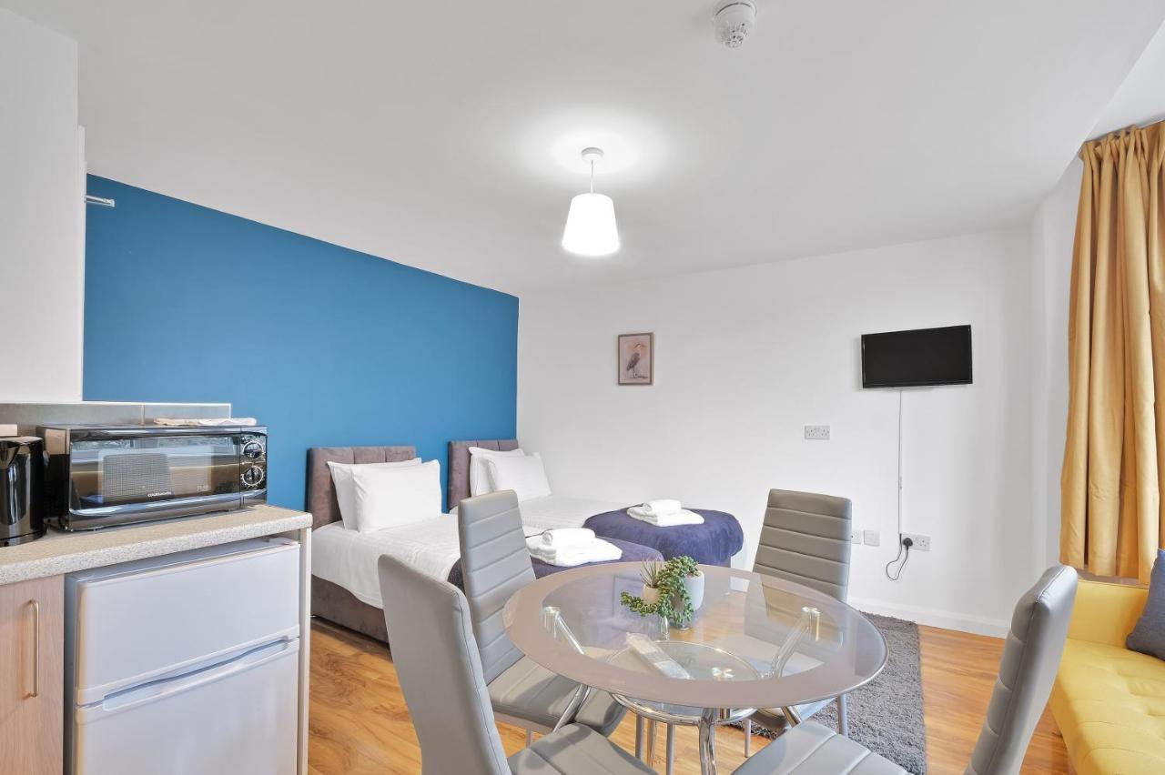 Fernbank Rooms Sudbury Hill, Harrow, Self-Contained Studios With En-Suite Harrow on the Hill Exterior foto