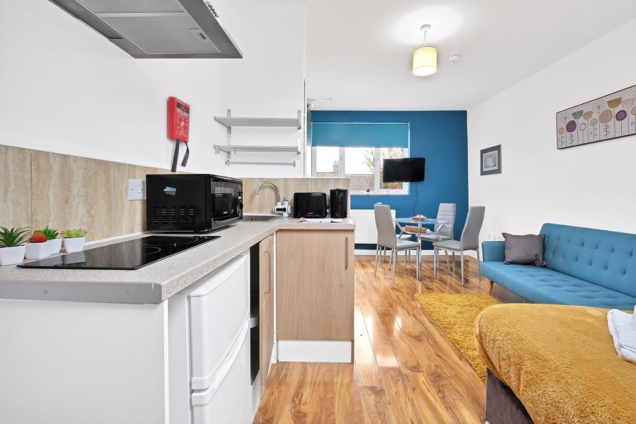 Fernbank Rooms Sudbury Hill, Harrow, Self-Contained Studios With En-Suite Harrow on the Hill Exterior foto